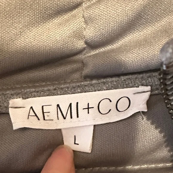 Aemi + Co Dixie Quilted Jacket in Grey – Size Large - Picture 2 of 8